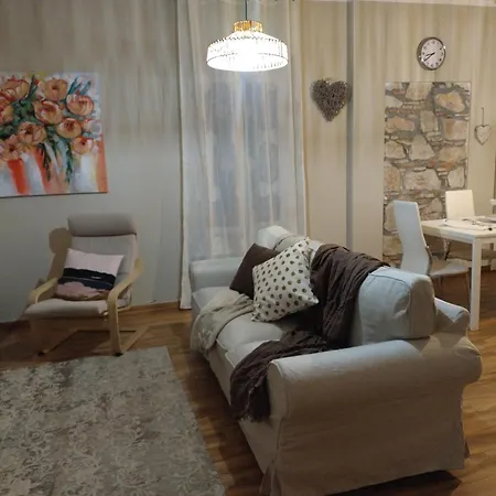 Glamour Apartment